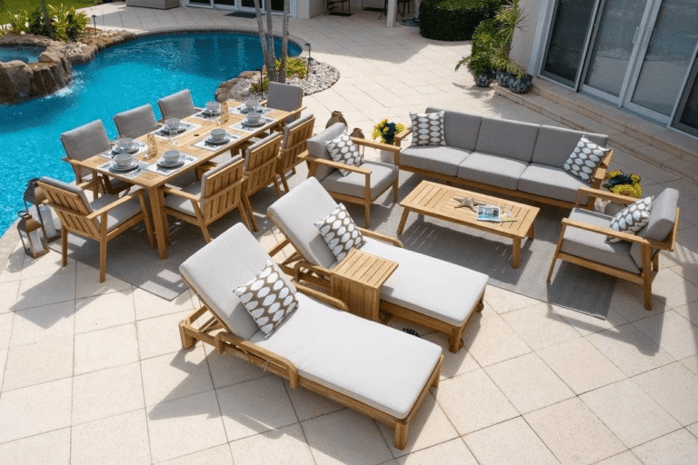 4 Outdoor Patio Furniture in Coral Gables